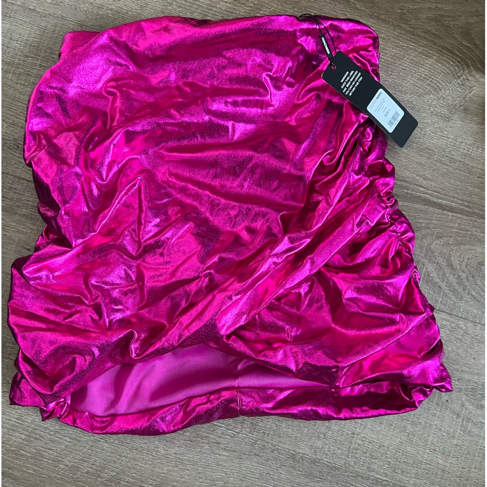 Metallic pink fashion mini skirt - Size Large runs small